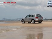 Bán Touareg bạc - SUV gầm cao nhập khẩu chính hãng Volkswagen, xe giao ngay - Hotline: 090.898.8862