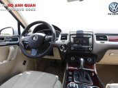 Bán Touareg bạc - SUV gầm cao nhập khẩu chính hãng Volkswagen, xe giao ngay - Hotline: 090.898.8862