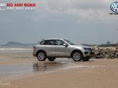 Bán Touareg bạc - SUV gầm cao nhập khẩu chính hãng Volkswagen, xe giao ngay - Hotline: 090.898.8862