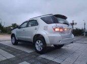 Bán Toyota Fortuner sản xuất năm 2011, màu bạc 