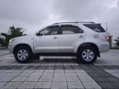 Bán Toyota Fortuner sản xuất năm 2011, màu bạc 