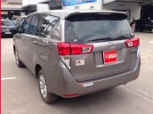 Bán xe Toyota Innova E 2017 - Màu nâu đồng