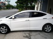 Cần bán gấp Hyundai Elantra 2013, màu trắng, nhập khẩu xe gia đình