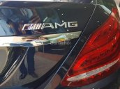 Bán Mercedes C300 AMG xanh/đỏ chạy 800km