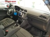 SUV 7 chỗ Tiguan Allspace màu đỏ ruby giao ngay - Xem và lái thử xe tại nhà, hotline: 090.898.8862 (Mr. Anh Quân)