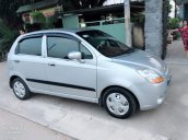 Cần bán xe Chevrolet Spark đời 2010, màu bạc