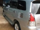 Cần bán gấp Toyota Innova J đời 2008, màu bạc