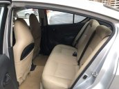 Bán Nissan Sunny đời 2013, màu bạc, giá chỉ 305 triệu