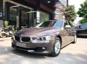 Cần bán gấp BMW 3 Series 320i năm sản xuất 2012, màu nâu, xe nhập, 799 triệu