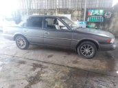 Cần bán xe Toyota Camry 1987, màu xám