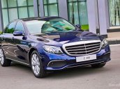 Mercedes E200 hỗ trợ vay cao, tặng bảo hiểm