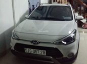 Bán Hyundai i20 Active năm sản xuất 2015, màu trắng, xe nhập