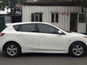 Cần bán Mazda 3 1.6 AT năm sản xuất 2011, màu trắng