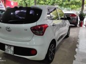 Cần bán lại xe Hyundai Grand i10 1.2 AT 2017, màu trắng, nhập khẩu nguyên chiếc xe gia đình, giá 440tr