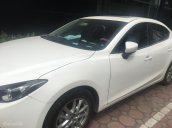 Cần bán xe gia đình màu trắng Mazda 3 năm sản xuất 2016