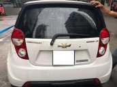 Cần bán xe Chevrolet Spark đời 2015 số sàn, màu trắng