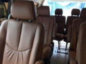 Cần bán gấp Toyota Hiace năm sản xuất 2011, màu bạc