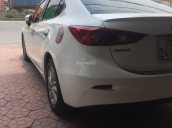 Cần bán xe Mazda 3 đời 2016 màu trắng, 615 triệu