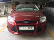 Cần bán xe Ford Focus 1.6 L số sàn sản xuất năm 2013, màu đỏ, giá 424tr