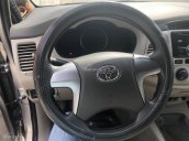 Bán Toyota Innova 2.0E màu bạc, số sàn, sản xuất 12/2015, biển tỉnh, xe sử dụng gia đình