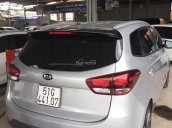 Bán Kia Rondo 2.0MT số sàn, máy xăng màu bạc, sản xuất cuối 2017, biển Sài Gòn mẫu mới