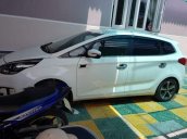 Cần bán Kia Rondo sản xuất năm 2015, màu trắng