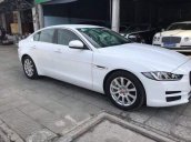 Cần bán lại xe Jaguar XE Prestige 2.5T sản xuất năm 2015, màu trắng, nhập khẩu như mới