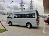 Bán xe Toyota Hiace năm 2018, màu bạc, nhập khẩu Thái Lan