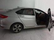 Cần bán lại xe Honda City năm 2016, màu bạc xe gia đình