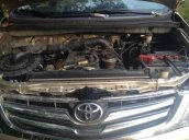 Cần bán lại xe Toyota Innova năm sản xuất 2008, xe gia đình, giá 295tr