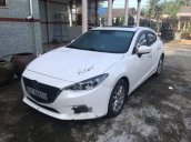 Cần bán xe Mazda 3 sản xuất 2015, màu trắng