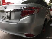 Cần bán Toyota Vios 1.5E đời 2016, màu bạc xe gia đình