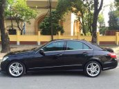 Cần bán xe Mercedes E300 AMG 2011, xe màu đen, xe chính chủ