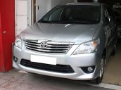 Bán Toyota Innova 2.0E số sàn, màu bạc, sản xuất và đăng ký cuối 2012