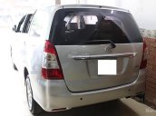 Bán Toyota Innova 2.0E số sàn, màu bạc, sản xuất và đăng ký cuối 2012