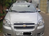 Cần bán gấp Chevrolet Aveo Lt năm sản xuất 2012, màu bạc 