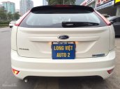 Bán xe Ford Focus 1.8AT sản xuất 2012, màu trắng chính chủ, giá tốt