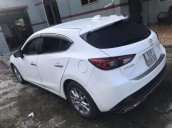 Cần bán xe Mazda 3 sản xuất 2015, màu trắng