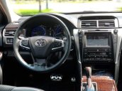 Cần bán Toyota Camry 2.5 Q 2017, màu đen, nhập khẩu nguyên chiếc