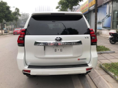 Cần bán xe Toyota Land Cruiser Prado năm sản xuất 2018, màu trắng, xe nhập