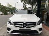 Bán Mercedes GLC300 model 2017 màu trắng kem