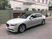 Cần bán xe BMW 750Li 2010 màu trắng nhập Đức, xe nữ chạy kĩ