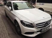 Cần bán lại xe Mercedes C200 đời 2017, màu trắng