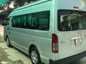 Bán xe Toyota Hiace đời 2014, màu bạc, xe nhập, 700tr