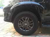 Cần bán xe Toyota Fortuner sản xuất năm 2016, màu đen, 860 triệu