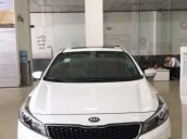 Bán Kia Cerato sản xuất 2018, màu trắng, giá tốt