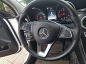 Chính chủ tôi cần bán lại xe Mercedes C200 2016, màu trắng