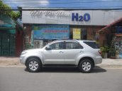 Nhà dư dùng bán Toyota Fortuner sản xuất năm 2009, màu bạc