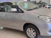 Bán Toyota Innova G đời 2011, màu bạc số sàn