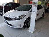 Cần bán xe Kia Cerato đời 2018, màu trắng giá tốt